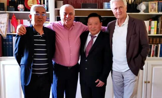 意大利总理府官员晤华媒高层_勉励传播社会正能量