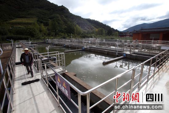 微生物污水处理反应池。王磊 摄 微生物污水处理反应池。王磊 摄