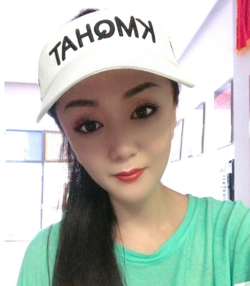 华语天地的快手才艺女主播可心儿 华语天地的快手才艺女主播可心儿